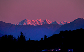 Travel :  South Island : New Zealand :  Photos : Richard Moore : Photographer